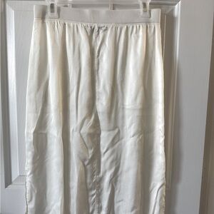 Michael Stars Skirt, XS, Cream, Feels like Silk, Pockets, 10” slits, NWOT